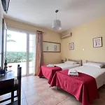 Elena 4*