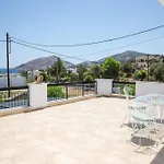 Elena Lejlighedshotel 4*