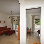 Elena 4*