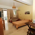 Elena 4*