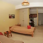 Elena Lejlighedshotel