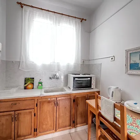 Elena Aparthotel 2*