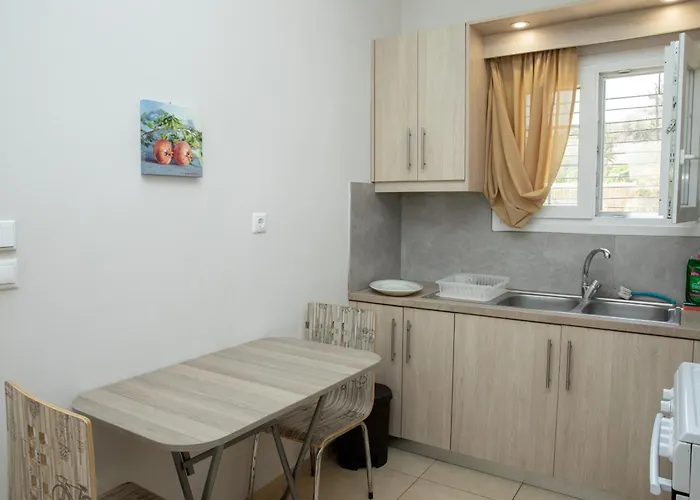 Elena Lägenhetshotell Alinda (Leros)