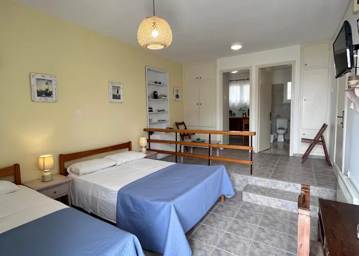 Lägenhetshotell Elena 4*