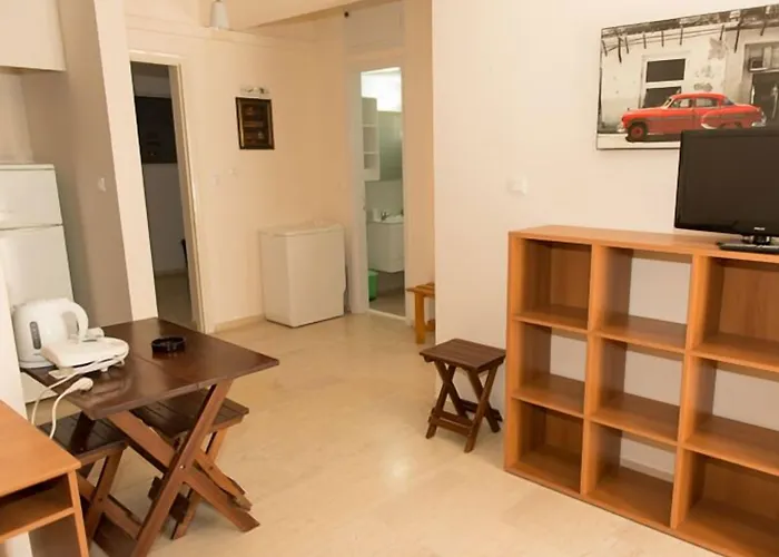 Elena Lägenhetshotell Alinda (Leros)