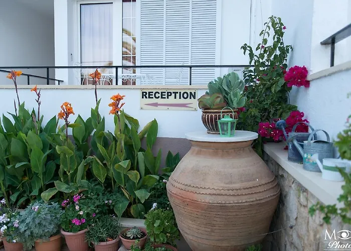 Elena Lägenhetshotell Alinda (Leros)